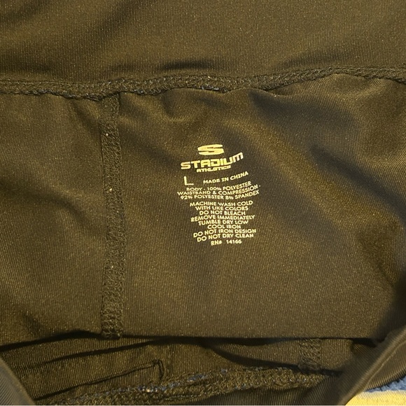 University of Florida Gator Running Shorts- Size L - Picture 5 of 5